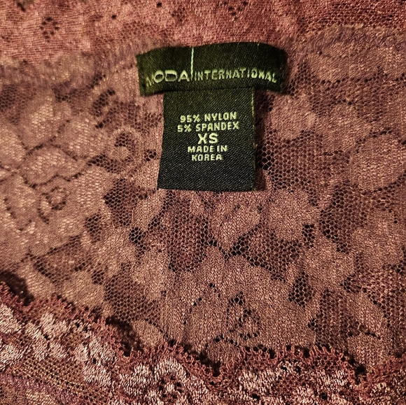 VS Moda International Vintage Lace Long Sleeve Blouse - Picture 5 of 5